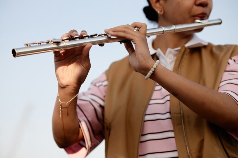 flute-player-image